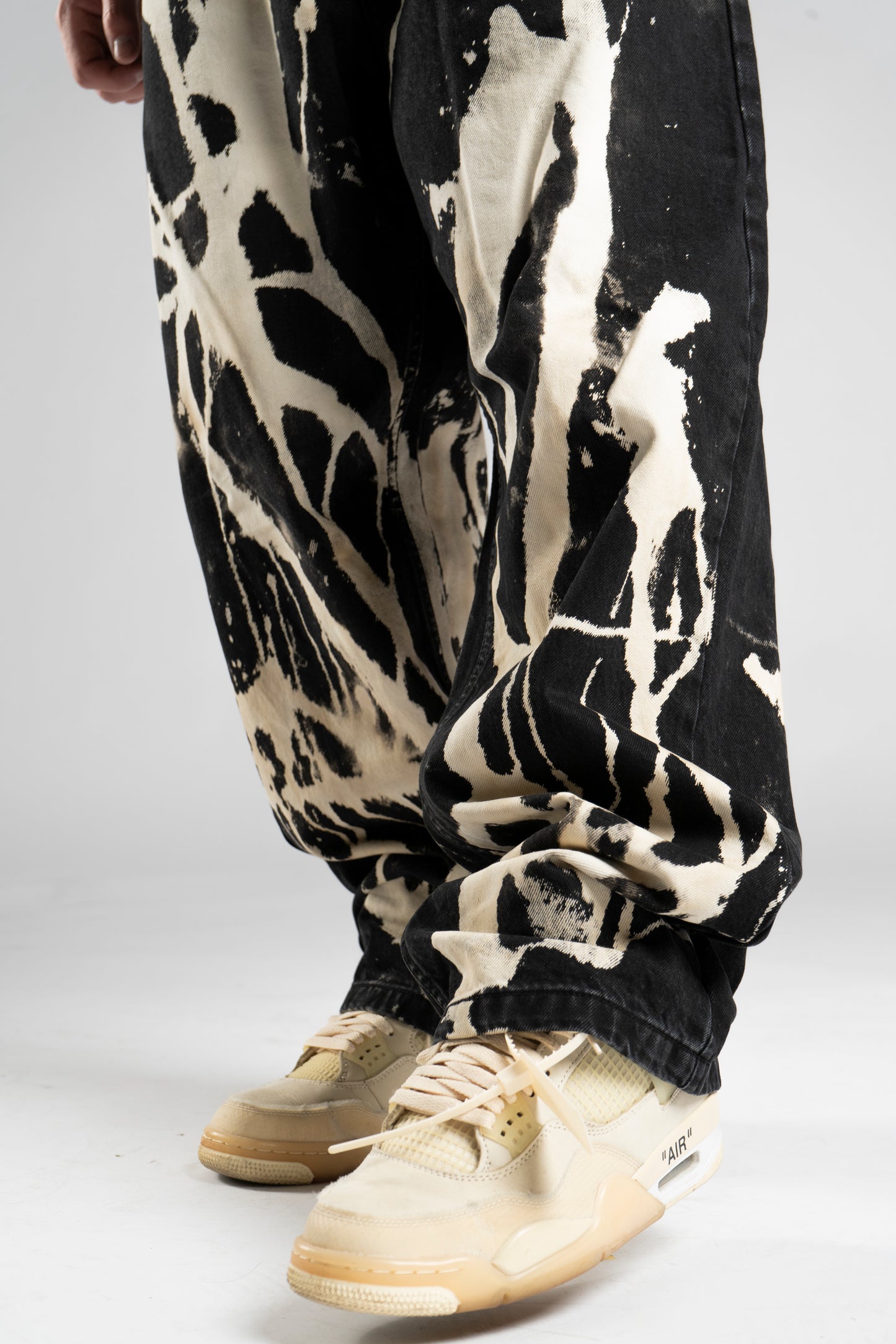 CUSTOM BLEACHED JEANS V2