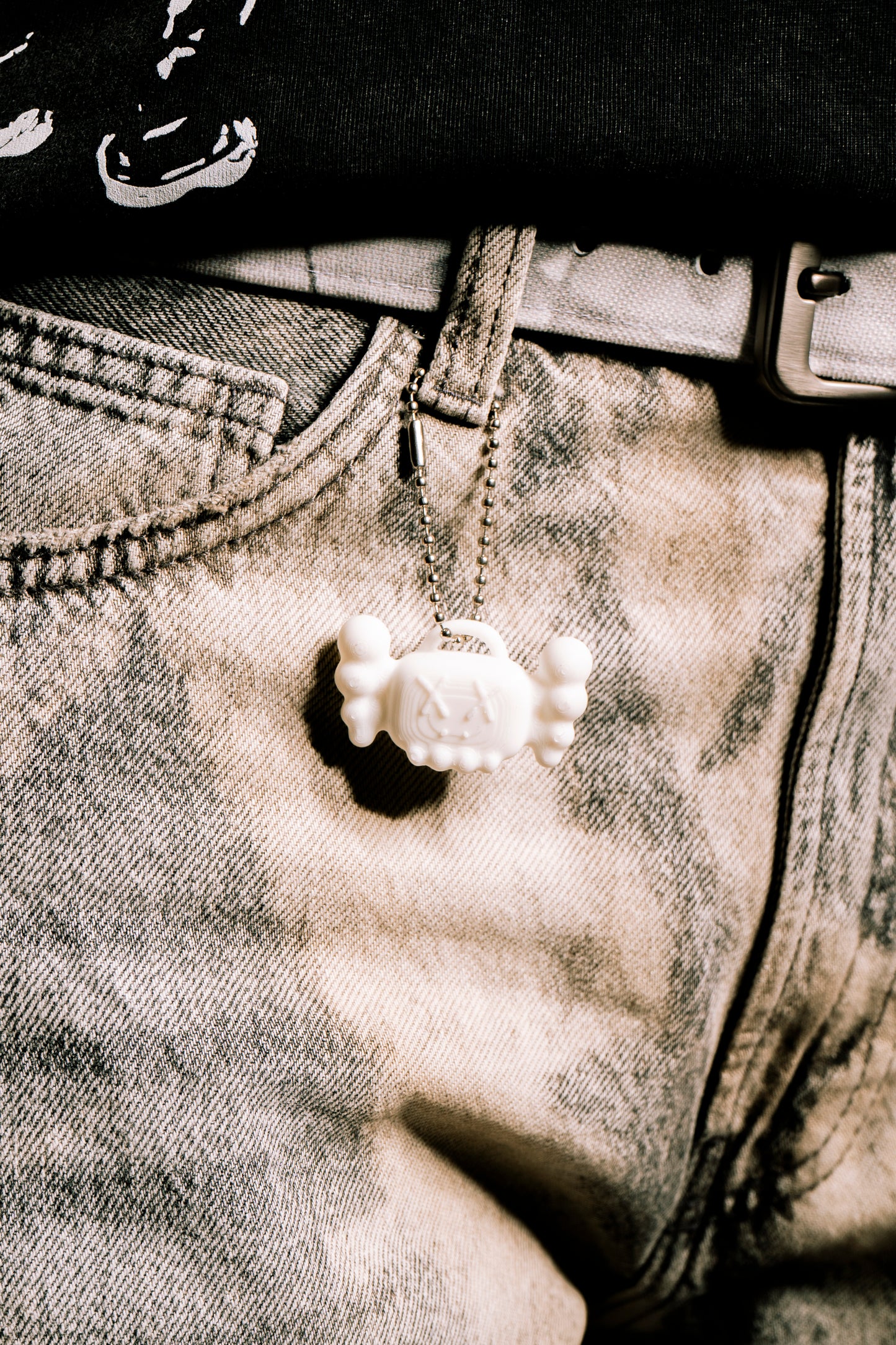 KAWS KEYCHAIN