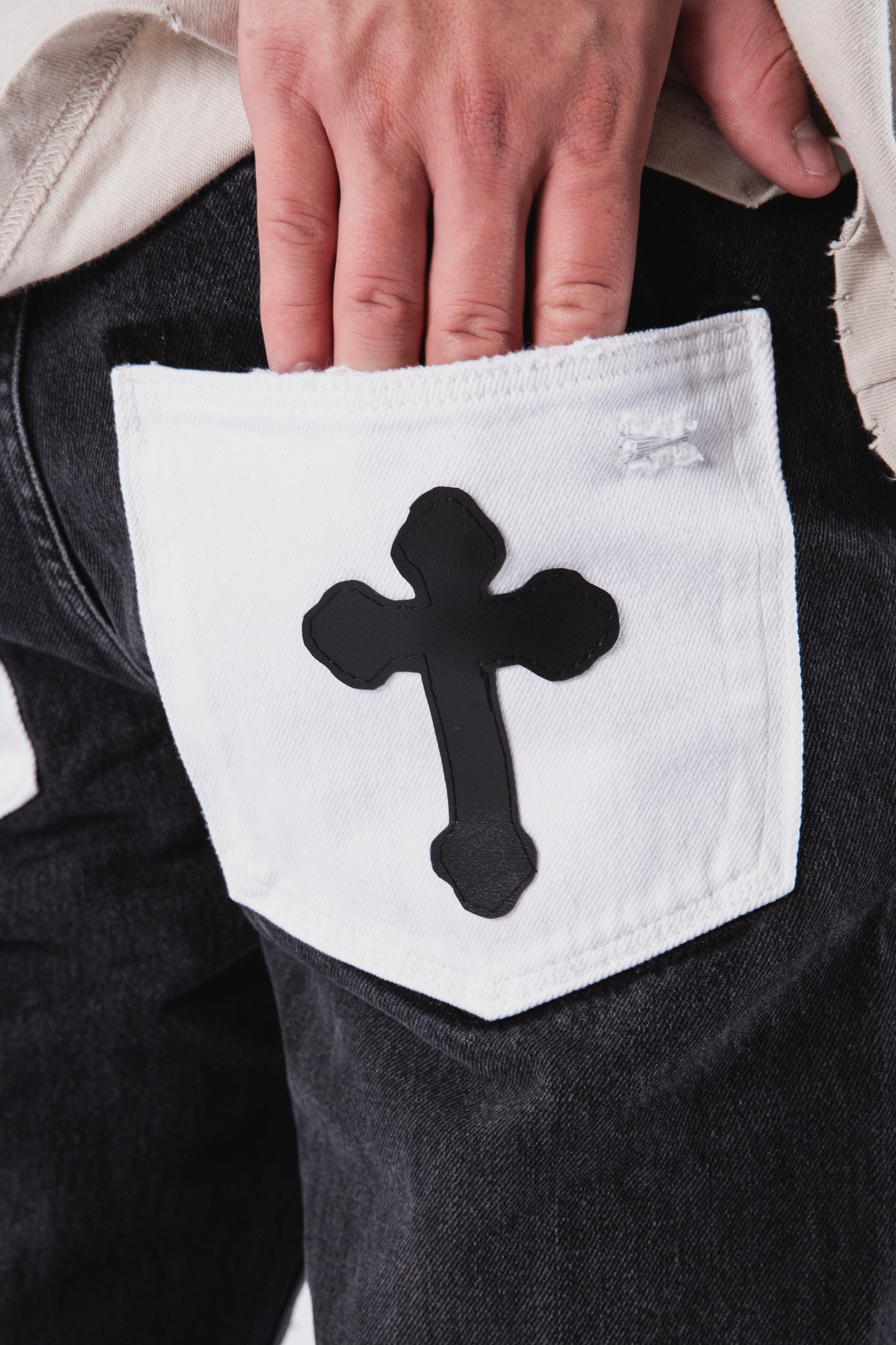 CUSTOM FLARED CROSS JEANS