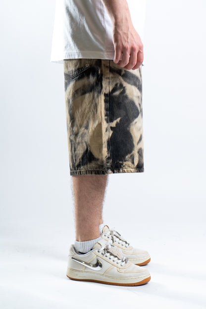 BAGGY BLEACHED BLACK SHORTS