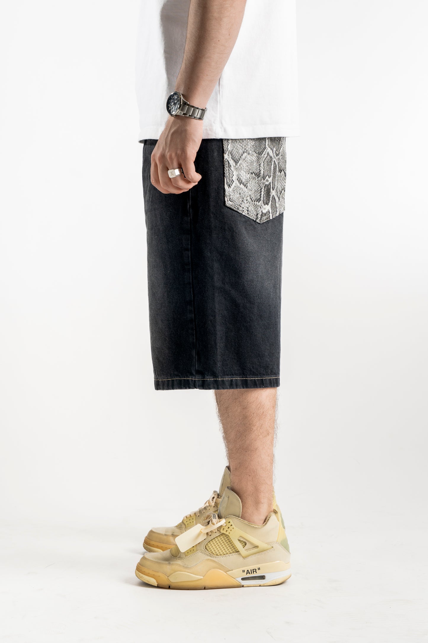 BAGGY WHITE SNAKE SHORTS