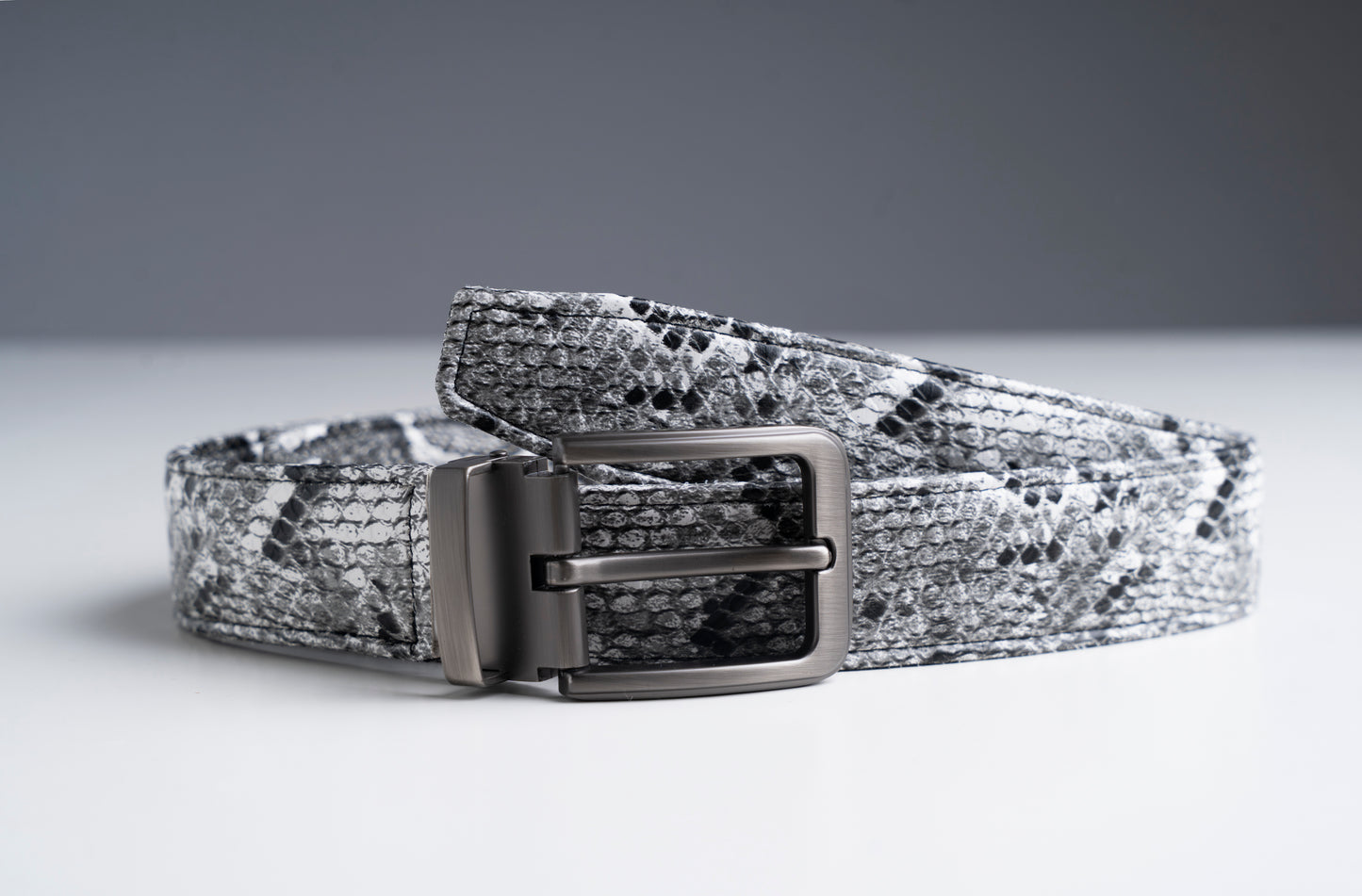WHITE SNAKE BELT