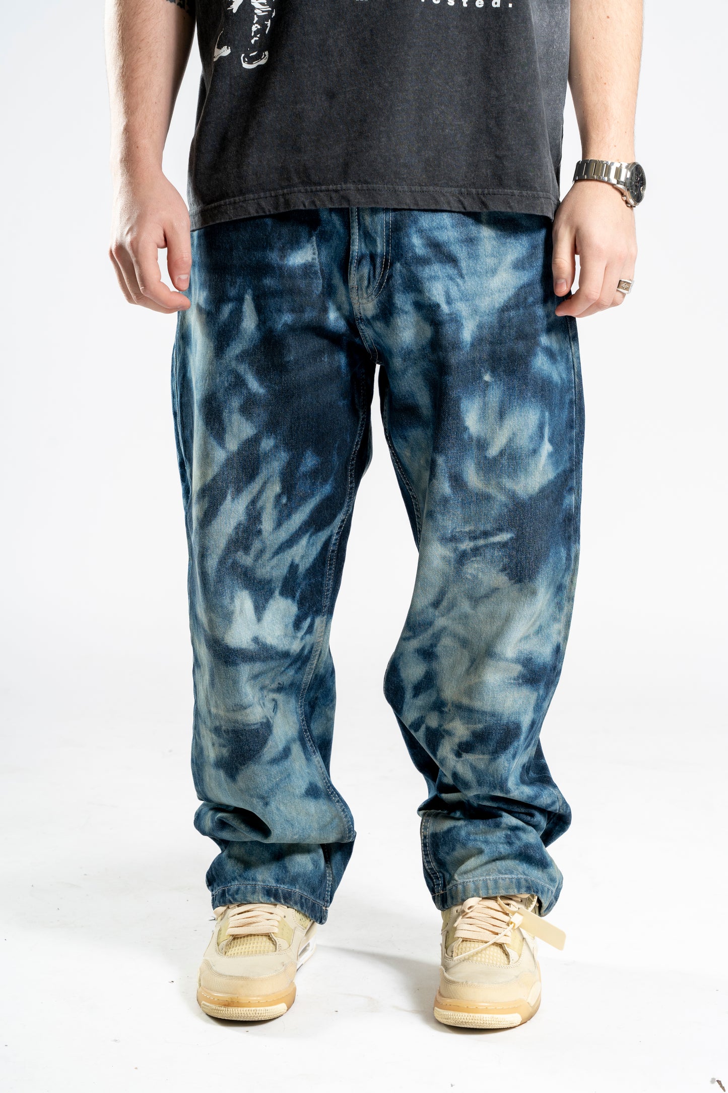 CUSTOM BLUE BLEACHED JEANS