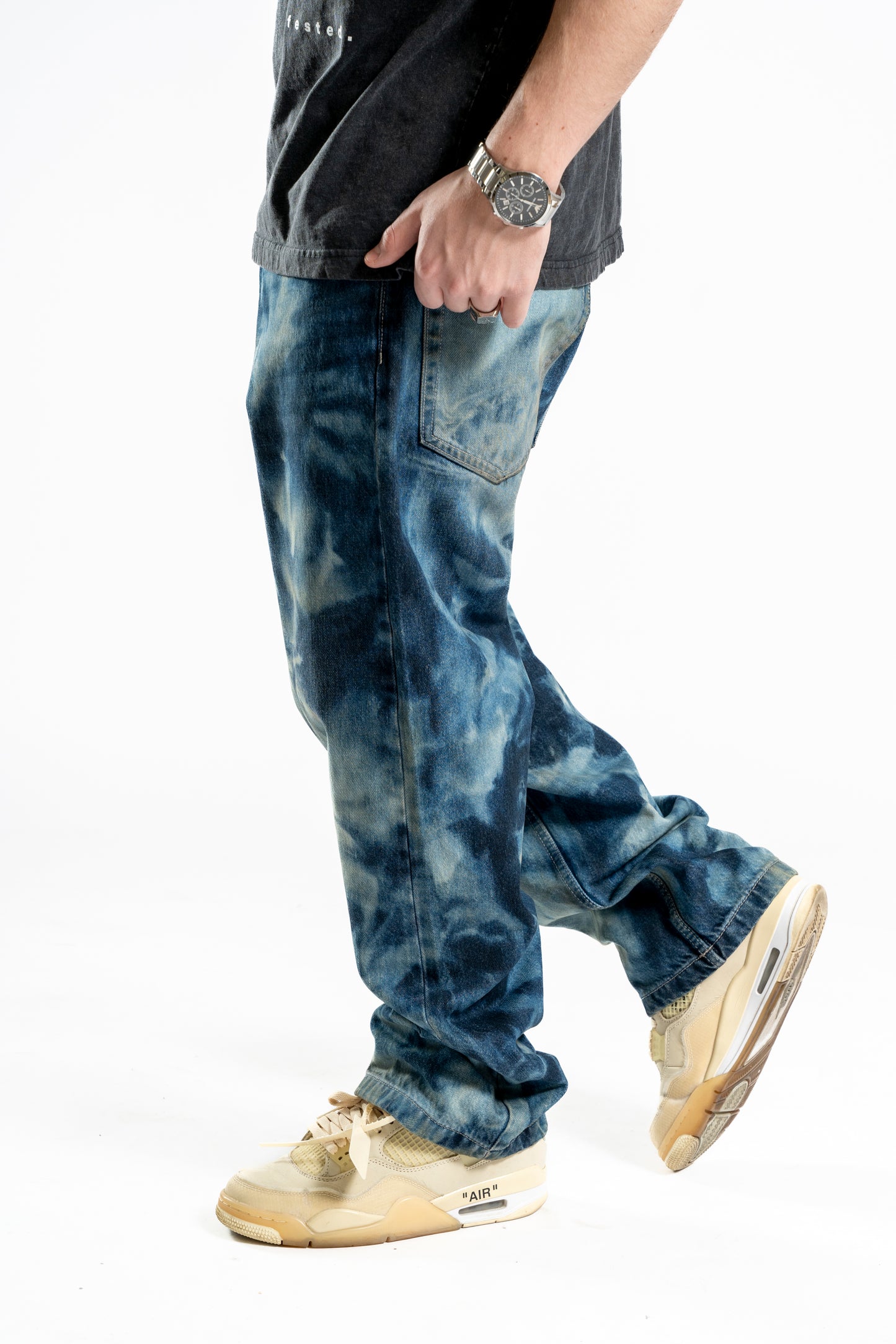 CUSTOM BLUE BLEACHED JEANS