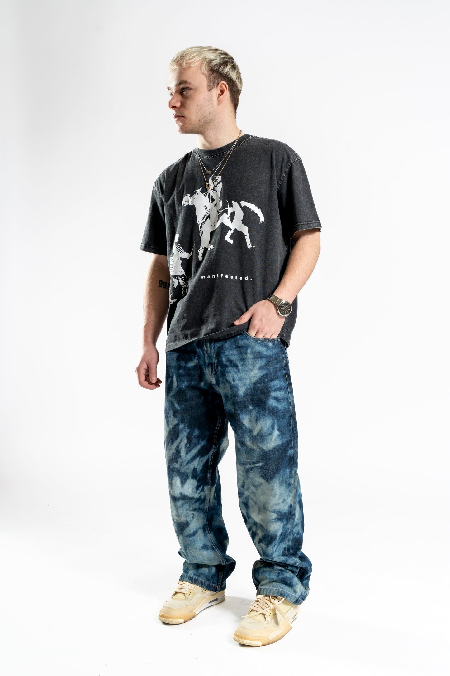 CUSTOM BLUE BLEACHED JEANS