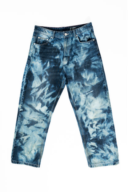 BAGGY BLEACHED BLUE JEANS