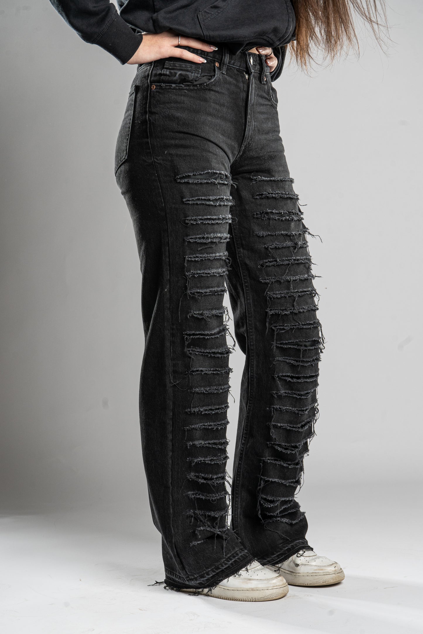 CUSTOM DISTRESSED JEANS WMNS