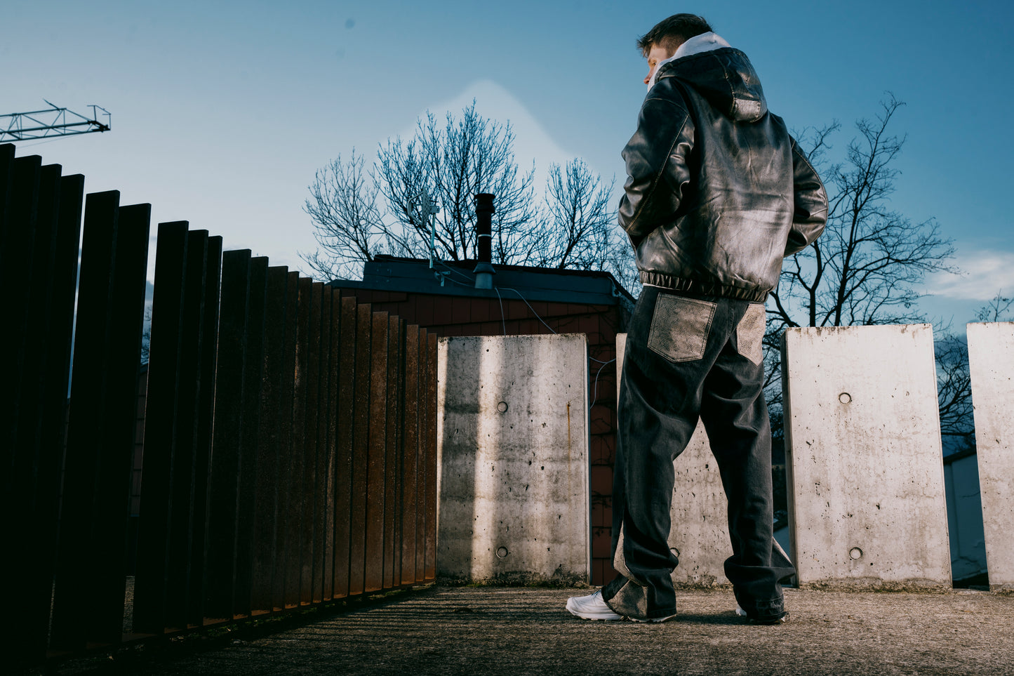 FLARED BROWN SNAKE JEANS