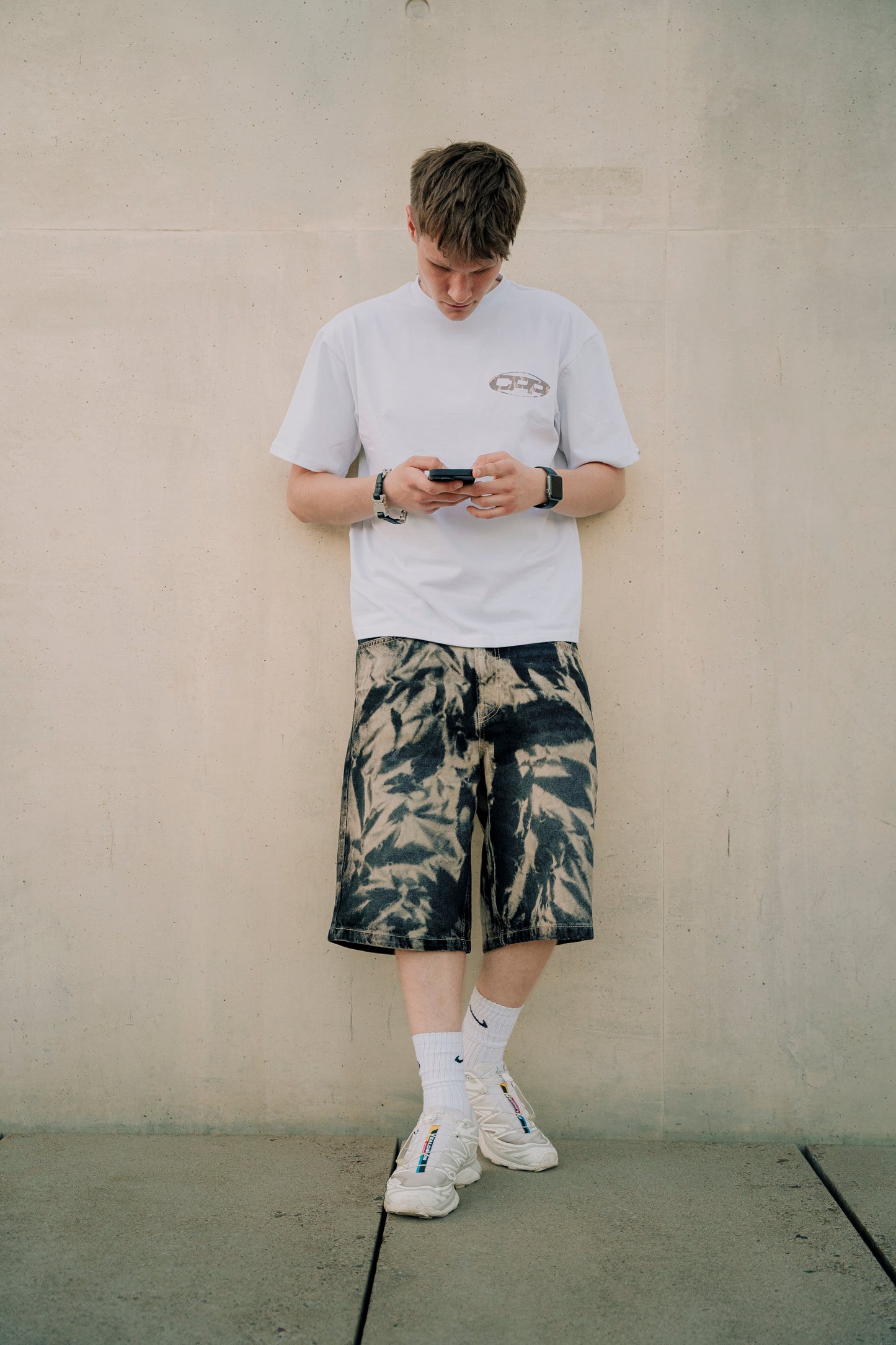 BAGGY BLEACHED BLACK SHORTS