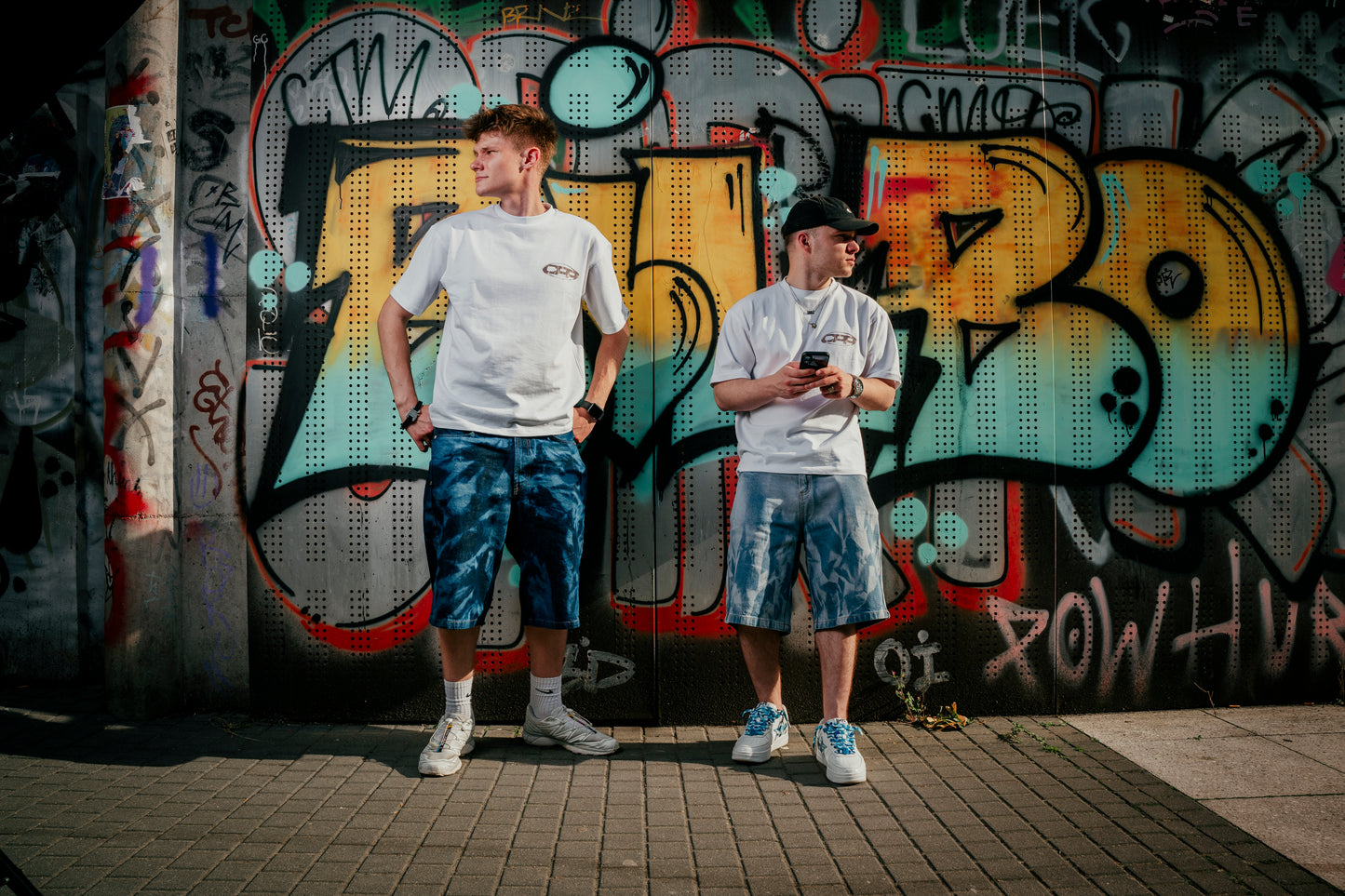 BAGGY BLEACHED BLUE SHORTS