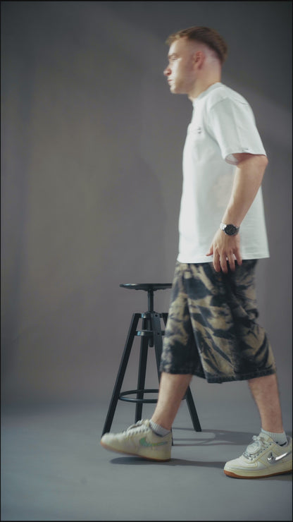 BAGGY BLEACHED BLACK SHORTS